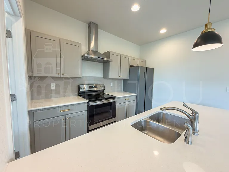 4519 Samaritan Loop — Photo 9