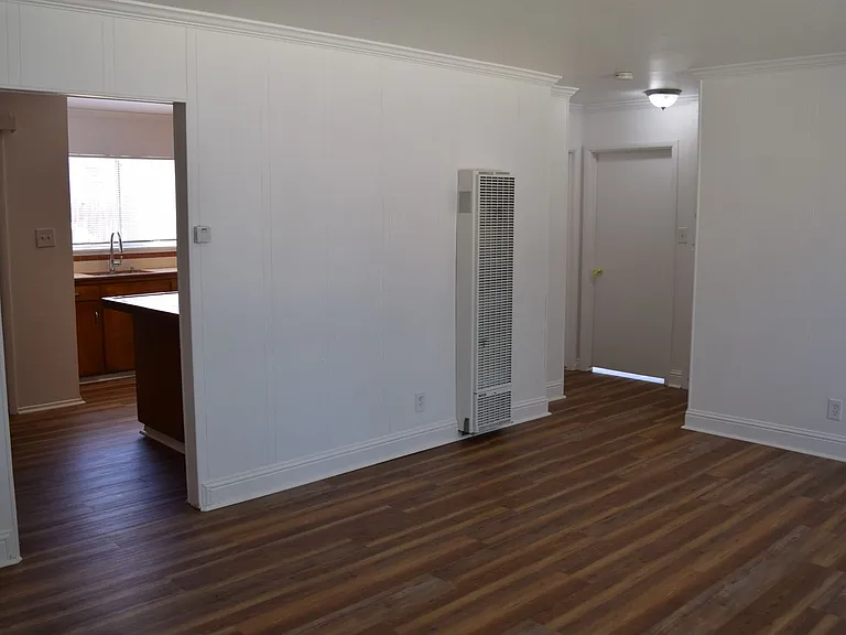 512 Clover St #A — Photo 3