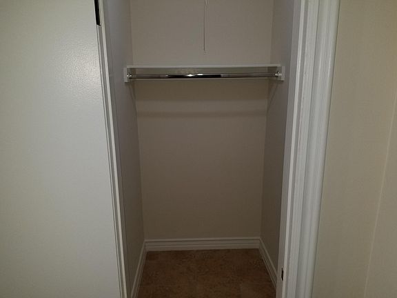 4th image of 13820 Victory Blvd APT 208