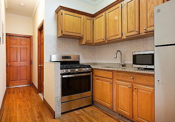 2nd image of 507 W 144th St