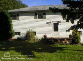 142 Macel Dr, Cross Lanes, WV 25313