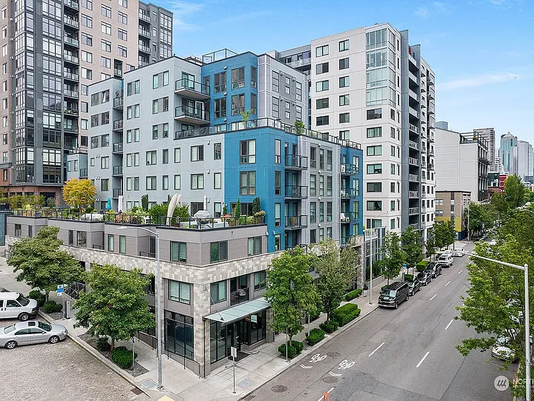 81 Clay St #323 — Photo 19