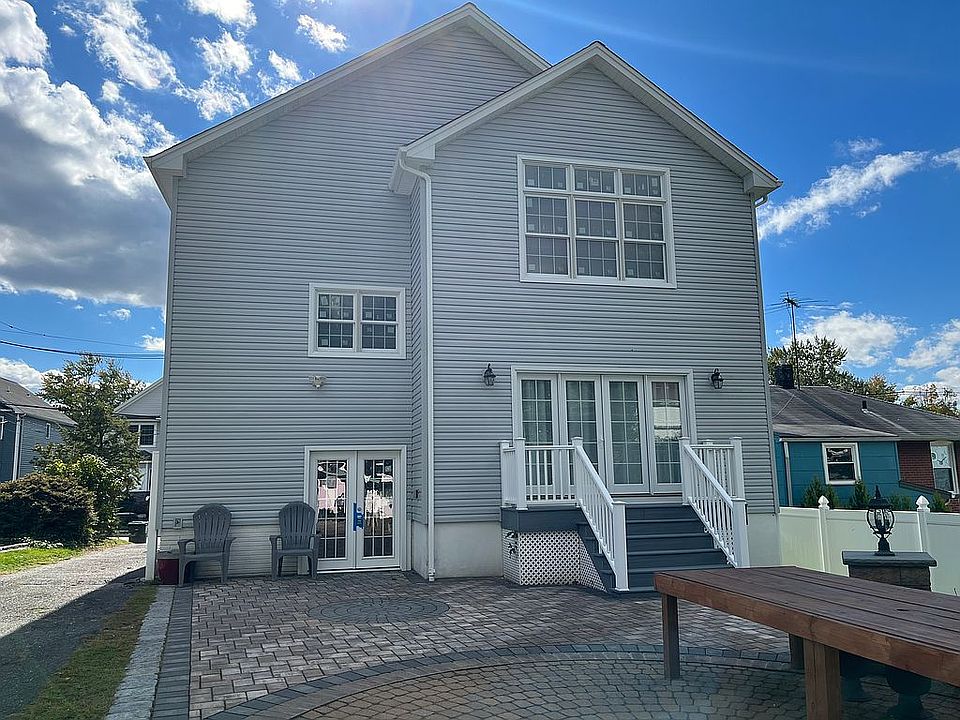 2nd image of 40 Wildwood Ave