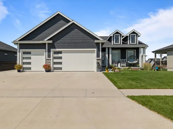3408 NW Reinhart Dr, Ankeny, IA 50023