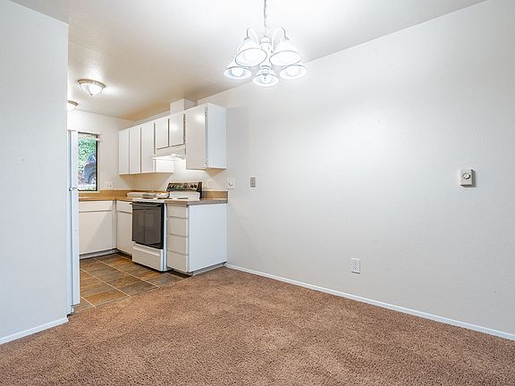 5th image of 14826 SE 38th St Unit 8