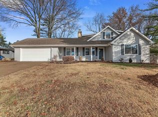 138 Rue Grand Dr, Lake Saint Louis, MO 63367