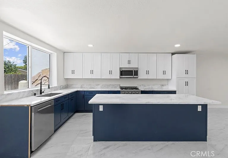 1580 San Bernardino Pl — Photo 10