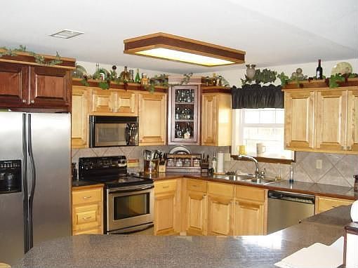 3rd image of 206 Polk 414