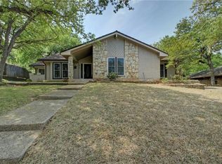 816 High Woods Trl, Fort Worth, TX 76112