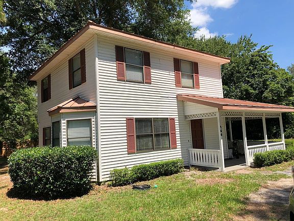 2nd image of 166 SW Walter Ave