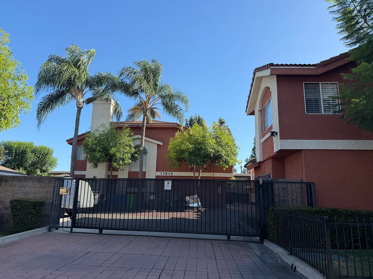 Arthur Ave, Paramount — Photo 3
