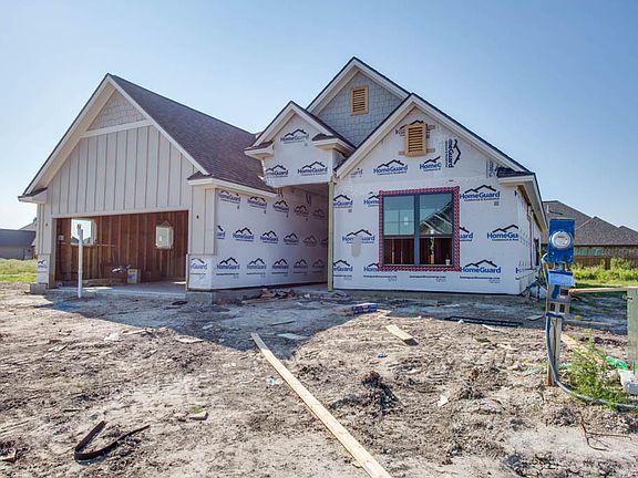 2nd image of 4010 Crooked Creek Path