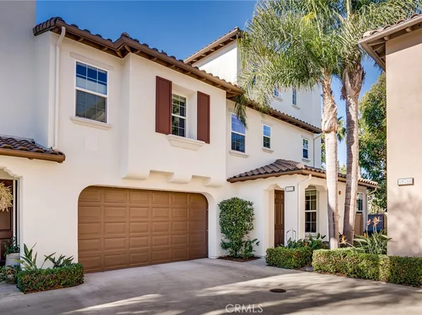 18737 Sinclair Ln, Huntington Beach, CA 92648