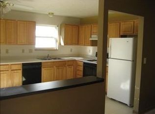 828 Crevis Ln, Columbus, OH