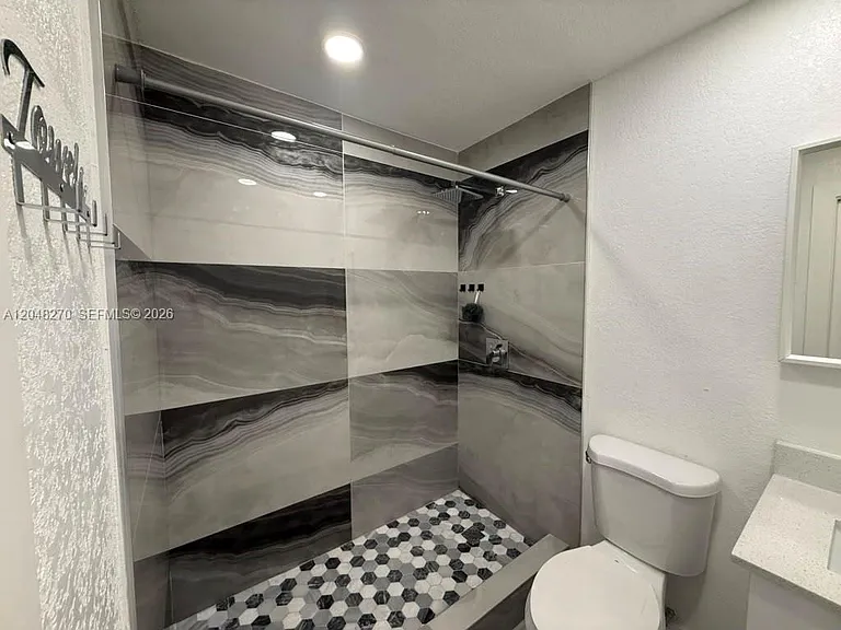14305 SW 182nd Ter — Photo 34