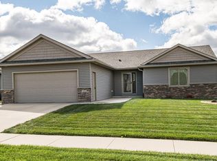 4626 35th St NW, Rochester, MN 55901