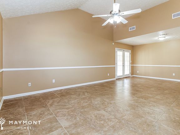 3rd image of 913 Mister Lake Ct