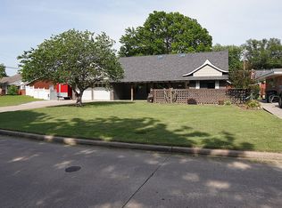 1114 SE Greystone Ave, Bartlesville, OK 74006