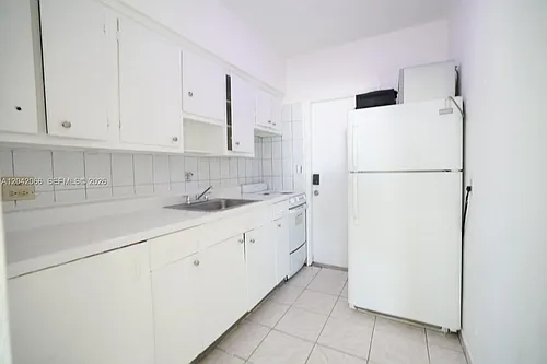 770 83rd St #3 Photo 1