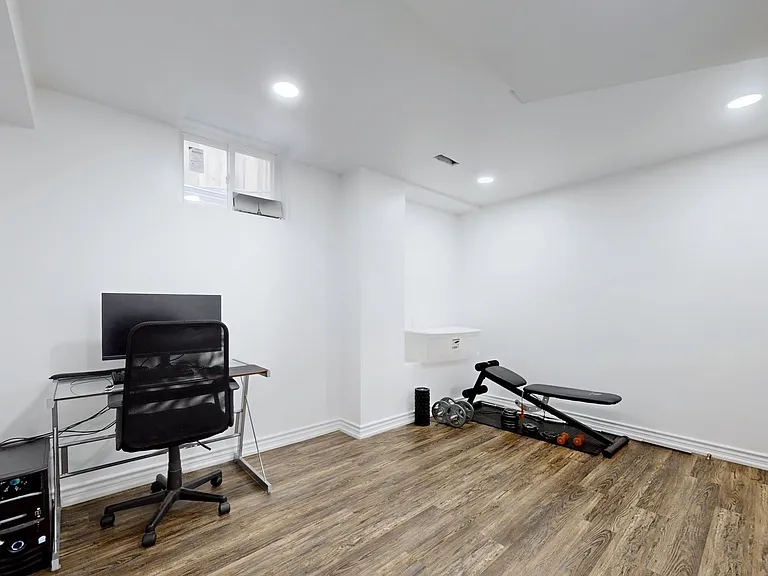 609 Flavelle Ct #1 — Photo 6