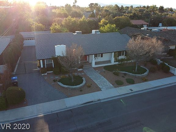 4th image of 1500 Eaton Dr