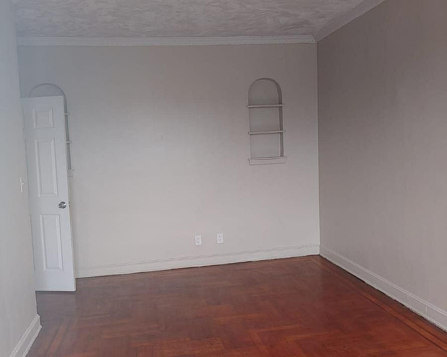 2nd image of 2533 Linden Blvd #2