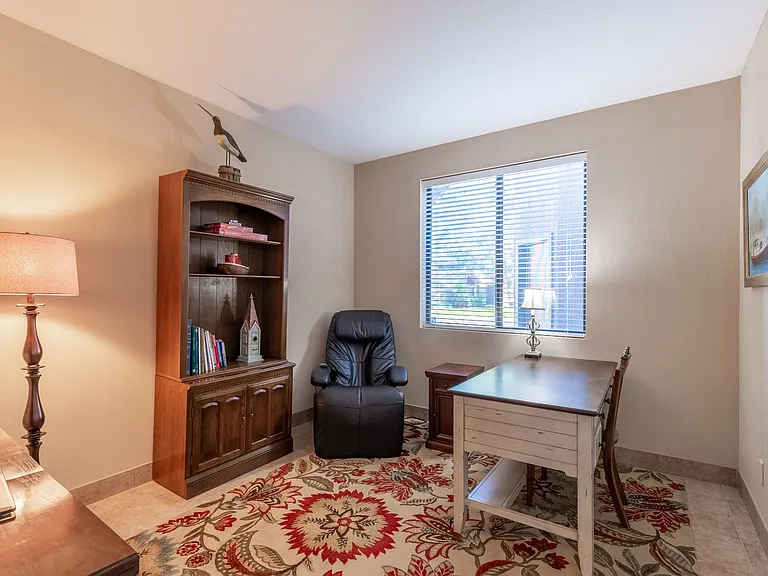 Office or 3rd smaller bedroom