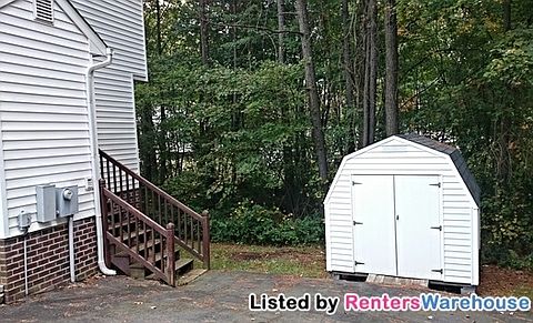 2nd image of 3301 Rufford Pl