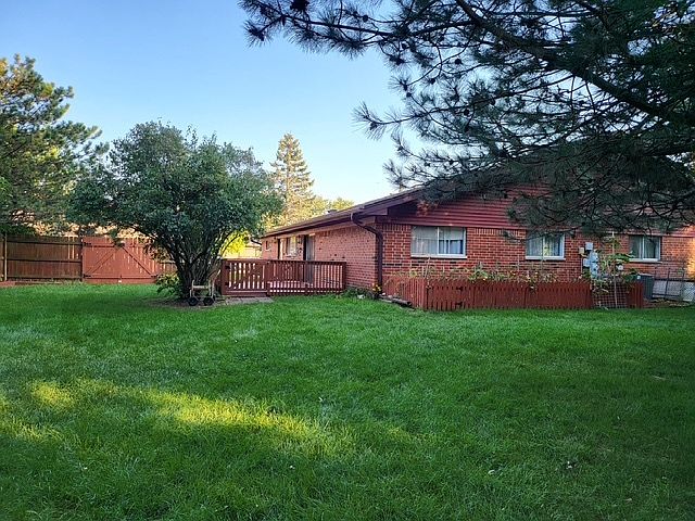 2nd image of 142 Virginia Ct