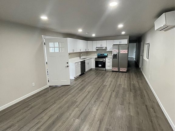 4th image of 7301 NE 175th Street #108