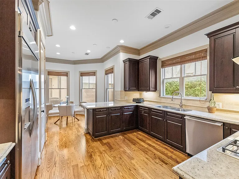 4317 Stanford St — Photo 14