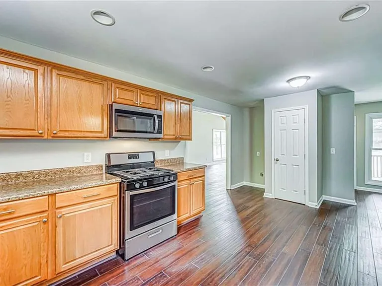 2218 Woodfern Dr — Photo 31