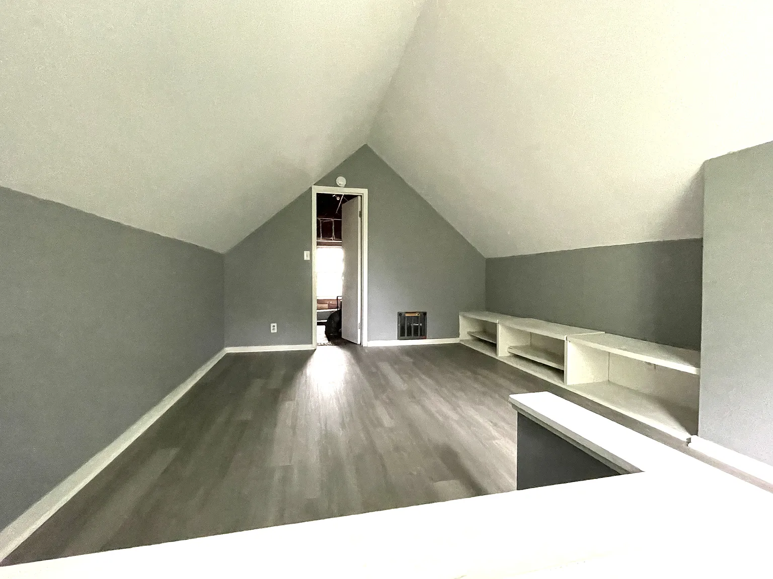 2 bed, 900 sqft, $795 — Photo 2