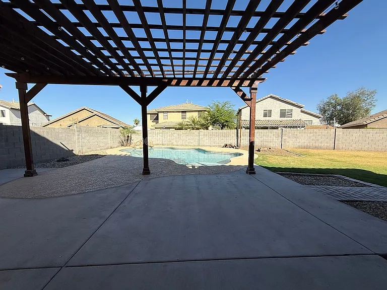 8014 W Pima St — Photo 34