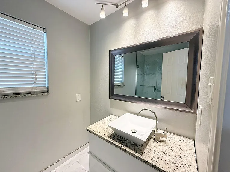 3610 Maple Pass Ct — Photo 17
