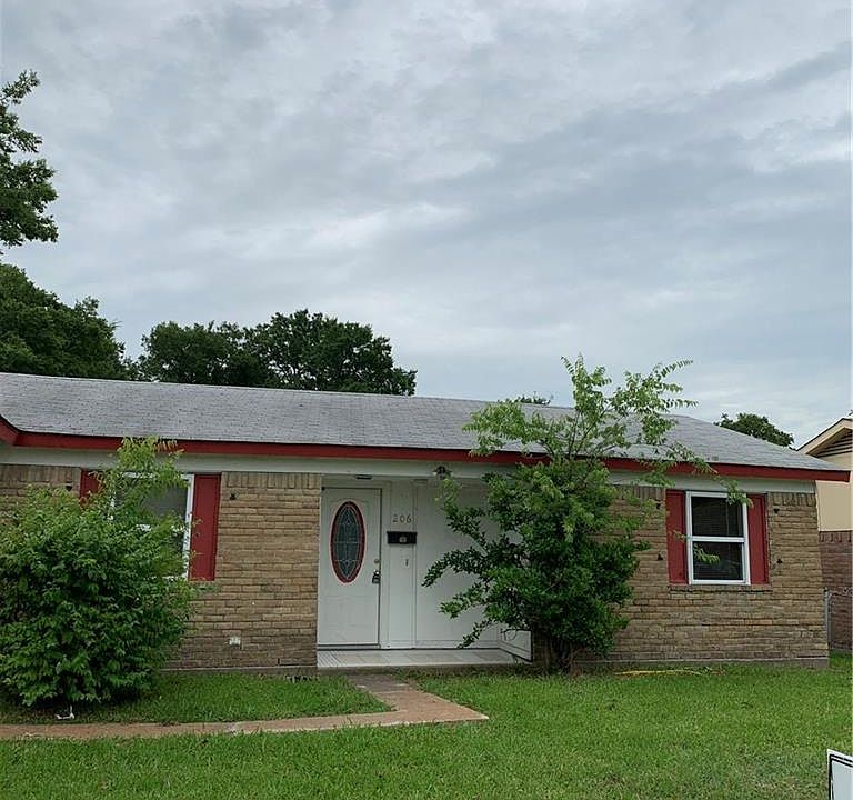 1st image of 206 Redwood Dr