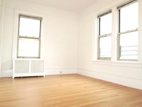 2nd image of 77 W 85th St APT 5E