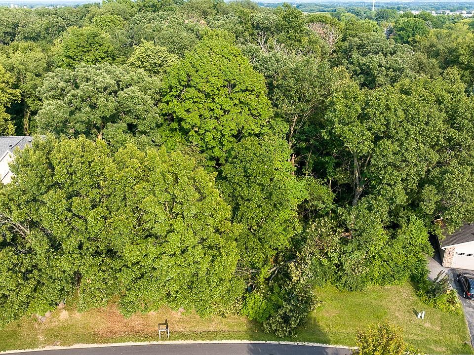 1st image of 119 SE Chanticleer Dr