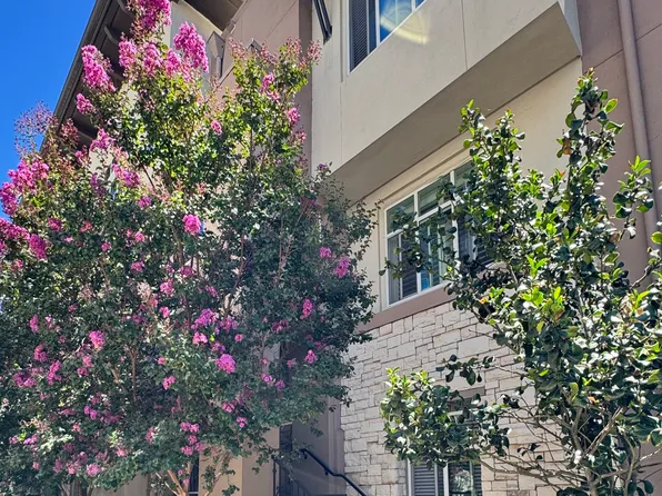 5207 S Esprit Loop, Dublin, CA 94568