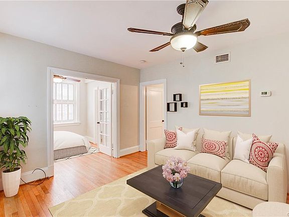 3rd image of 2814 Kensington Ave #U10