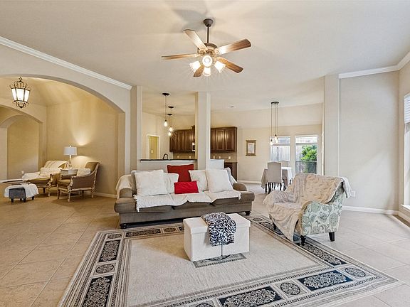 3rd image of 2718 Sun Mountain Dr