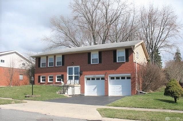 1st image of 3808 Silver Oak St