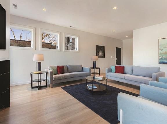 4th image of 1745 N Hoyne Ave #1E
