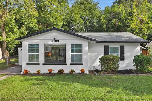 3139 Phyllis St Photo 1
