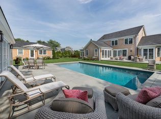 15 S South St, Edgartown, MA 02539