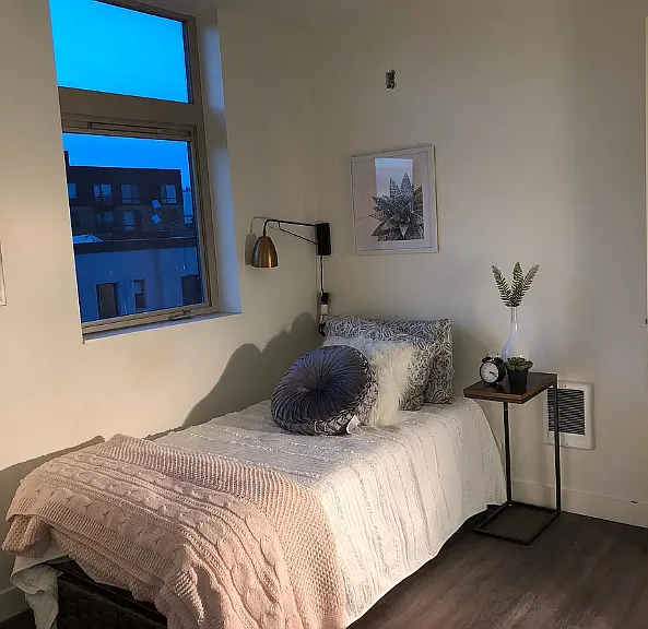 5234 15th Ave NE #102 — Photo 4