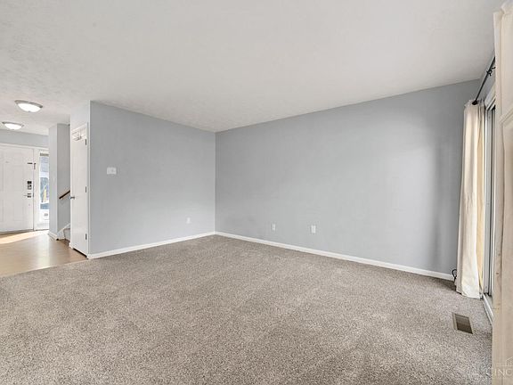 3rd image of 9977 Timbers Dr