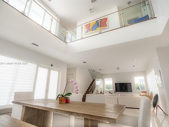 5th image of 10041 NW 75th St #10041
