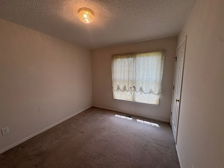 10 Fortson Way — Photo 7