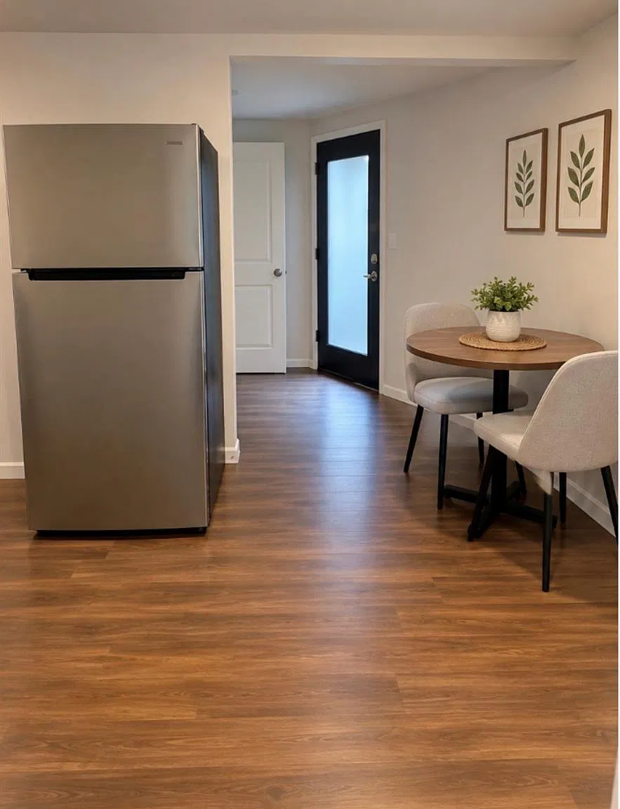 2 bed, 2.0 bath, 700 sqft, $1,200 — Photo 4